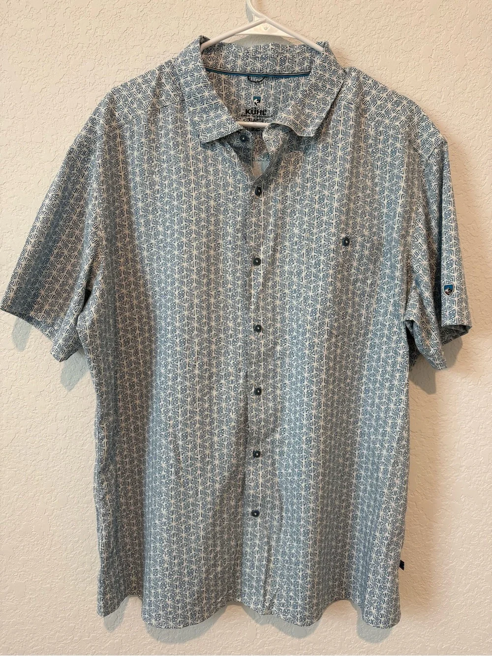 Kuhl Men's Light Blue Patterned Short-Sleeve Button-Down Shirt